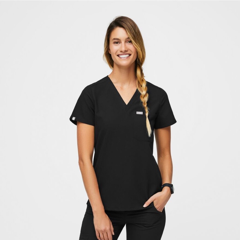 Figs Black one pocket scrub top XS